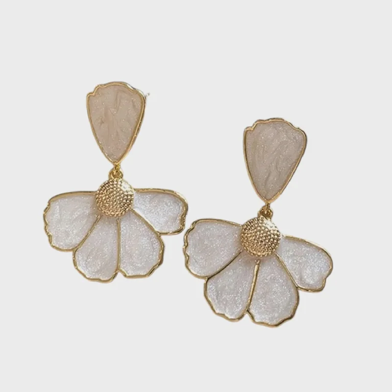 elegant pearl earrings for women -gold stud earrings for women -Greta Flower Drop Statement Earrings (White)