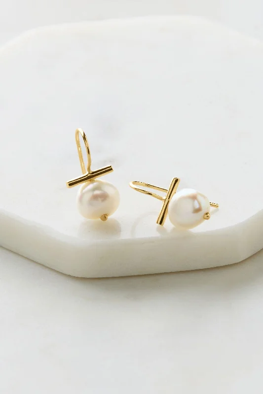 cute stud earrings for women -statement earrings for women -Sierra Earring (Pearl)