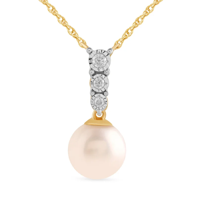 chunky gold necklaces for women -meaningful necklaces for women -Freshwater Pearl Necklace with 0.05ct of Diamonds in 9ct Yellow Gold